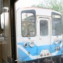 吉野生駅で列車交換．